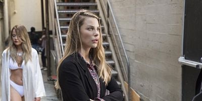 Cartel de Bienvenida, Charlotte Richards