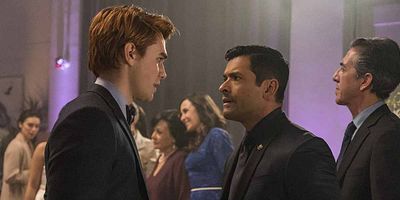 Cartel de Capítulo 25: Lo malvado y lo divino