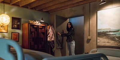 Cartel de AKA Facetime