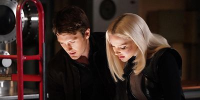 Cartel de Todos los caminos llevan a…