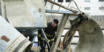 Cartel de The Strongest Among Us