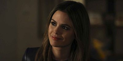 Cartel de Shadows of the Past