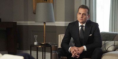 Cartel de Gatos, ballet y Harvey Specter