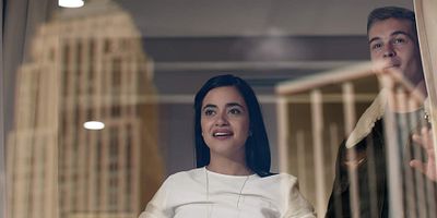 Cartel de Más Rápida que Superman