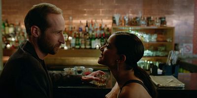 Cartel de Violetta y Asociados: Porquerías a domicilio