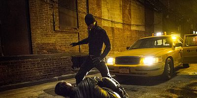 Cartel de Mundo en llamas