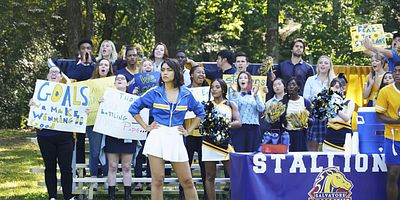 Cartel de Some People Just Want to Watch the World Burn