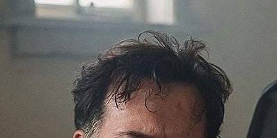 Cartel de Apparently Dead