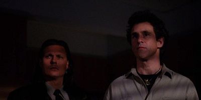 Cartel de Doble juego