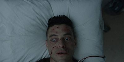 Cartel de eps2.4m4ster-s1ave.aes