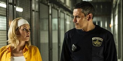 Cartel de Lo que sucede, conviene