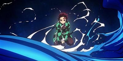 Cartel de El jabalí muestra sus colmillos mientras Zenitsu duerme