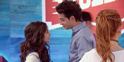 Cartel de Open Music: Chicos vs Chicas, sobre ruedas