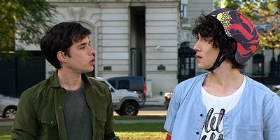 Cartel de ¡Atrapada por la Cámara!, Sobre Ruedas