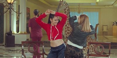 Cartel de Mentiras piadosas