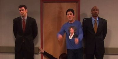 Cartel de Josh Runs Into Oprah