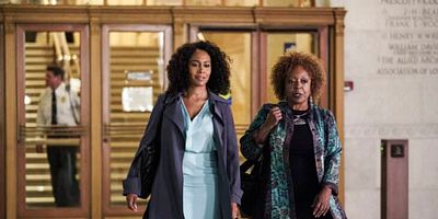 Cartel de Uncommon Women and Mothers