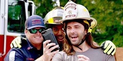 Cartel de Abandona el nido, Joe