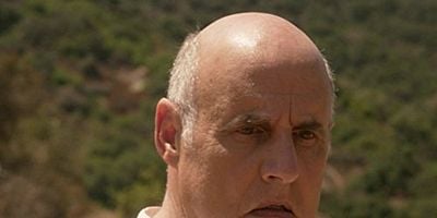 Cartel de Tres medios hombres