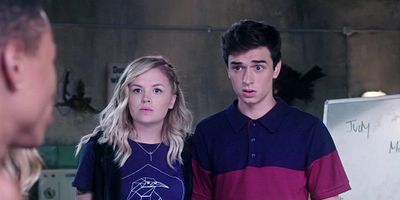 Cartel de Más que una corazonada