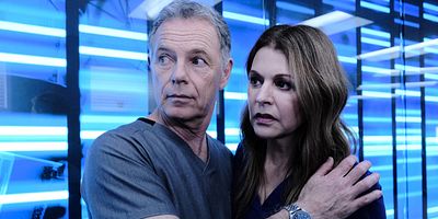 Cartel de Burn It All Down