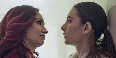 Cartel de Gortimer vs. the World's Best Mom