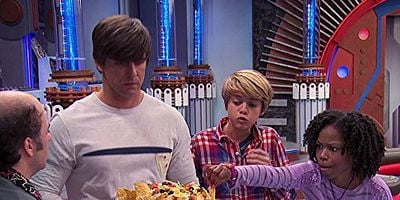 Cartel de Cumpleañera caída