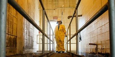 Cartel de Supermicrobios en la mira