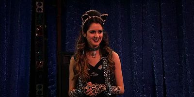 Cartel de Beach Bums & Bling