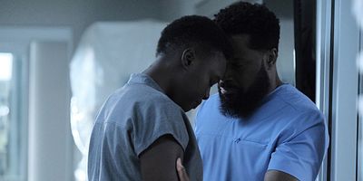 Cartel de Home Before Dark