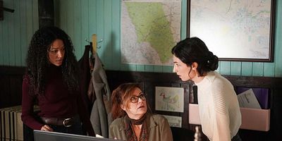 Cartel de Let It Be Him