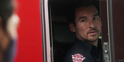 Cartel de Here It Comes Again