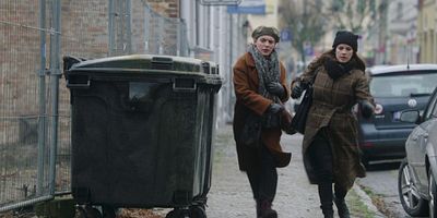 Cartel de Demasiada elegancia