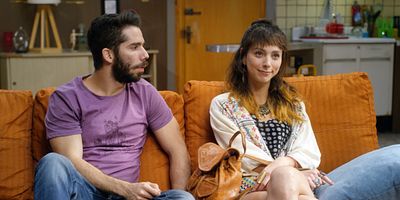 Cartel de Los NINIS entienden que la belleza es relativa