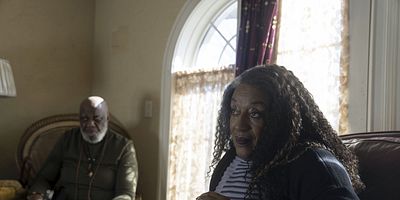 Cartel de Algo diferente