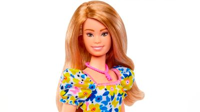 Actriz se vistió como la primera Barbie con Síndrome de Down y fans lo celebran