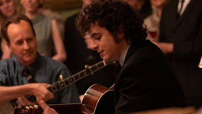 Timothée Chalamet tendrá que pagar una multa de más de 1400 pesos por ir en bicicleta al estreno de 'Un completo desconocido' noticias imagen