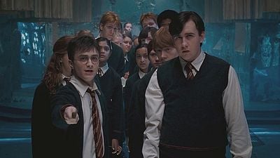 Si pausas 'Harry Potter y la Orden del Fénix' a las 2 horas con 7 minutos, verás que los alumnos de Hogwarts se olvidaron de una curiosa criatura mágica noticias imagen
