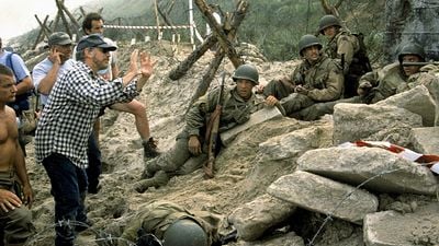 Steven Spielberg hizo con tanto realismo esta escena bélica que tuvieron que abrir una línea telefónica para ayudar veteranos de guerra noticias imagen