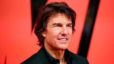 Tom Cruise vuelve a jugarse la vida colgado de un avión para ‘Misión: Imposible 8’ noticias imagen