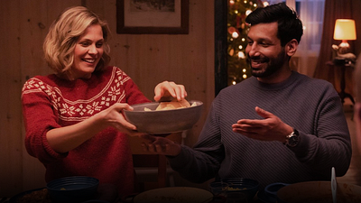 Pareja real inspira esta divertida película de Navidad que debes ver mientras cenas con tu familia noticias imagen