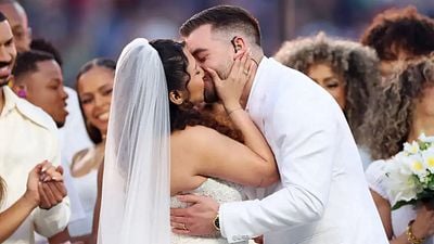 La boda del Super Bowl 2026 fue real y esta es la historia de los novios que se casaron con Lady Gaga y Bad Bunny noticias imagen
