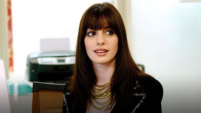 Anne Hathaway revivió su personaje de 'El diablo viste a la moda' para Versace noticias imagen