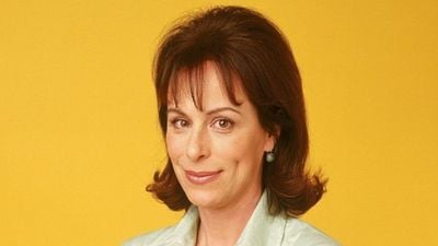 "Me iba a casa y mi cabeza palpitaba por todos los gritos": Jane Kaczmarek revela el desgaste físico que sufrió al interpretar a Lois en 'Malcolm el de en medio' noticias imagen