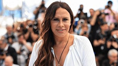 “Pido sinceras disculpas a todos los afectados”: Karla Sofía Gascón habla sobre su salida de ‘Emilia Pérez’ en la temporada de premios noticias imagen