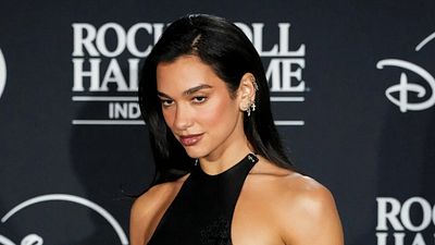 Samsung enfrenta millonaria demanda después de que Dua Lipa descubriera el uso de su imagen en un producto sin autorización noticias imagen