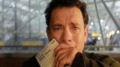 La verdadera historia de 'La Terminal': el hombre que vivió atrapado 18 años en un aeropuerto por falta de papeles y cuya trágica realidad superó a la ficción de Hollywood noticias imagen