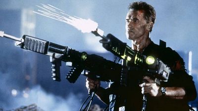 La desconocida película de Arnold Schwarzenegger que llevó a la bancarrota a su director noticias imagen