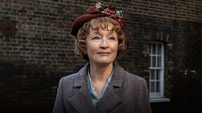 "La amabilidad puede cambiar el mundo": El mensaje de la película 'La Sra. Harris va a París' noticias imagen