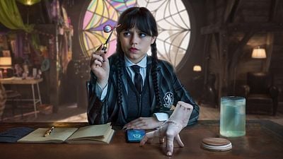 La traición de 'Merlina': cómo Netflix sacrificó al personaje original para crear un nuevo ícono juvenil noticias imagen